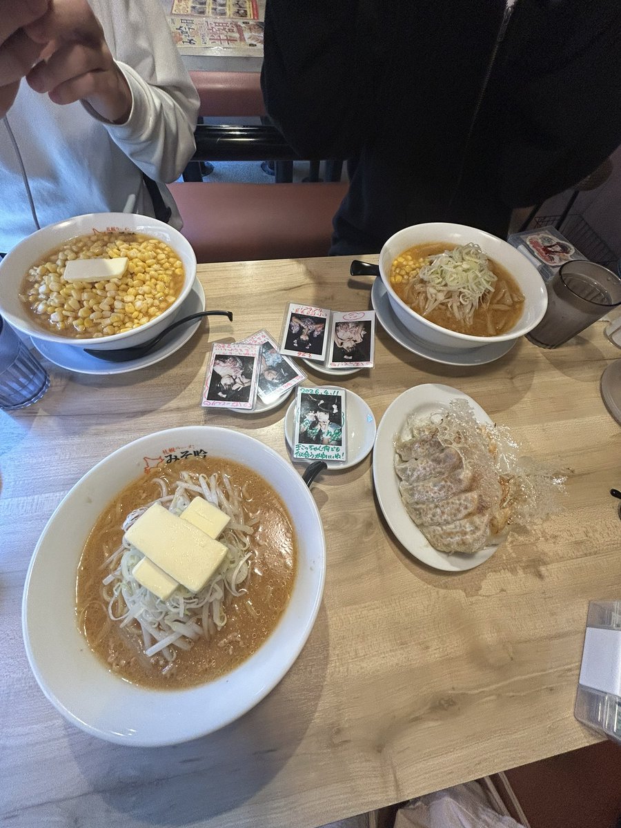 まこと tweet media