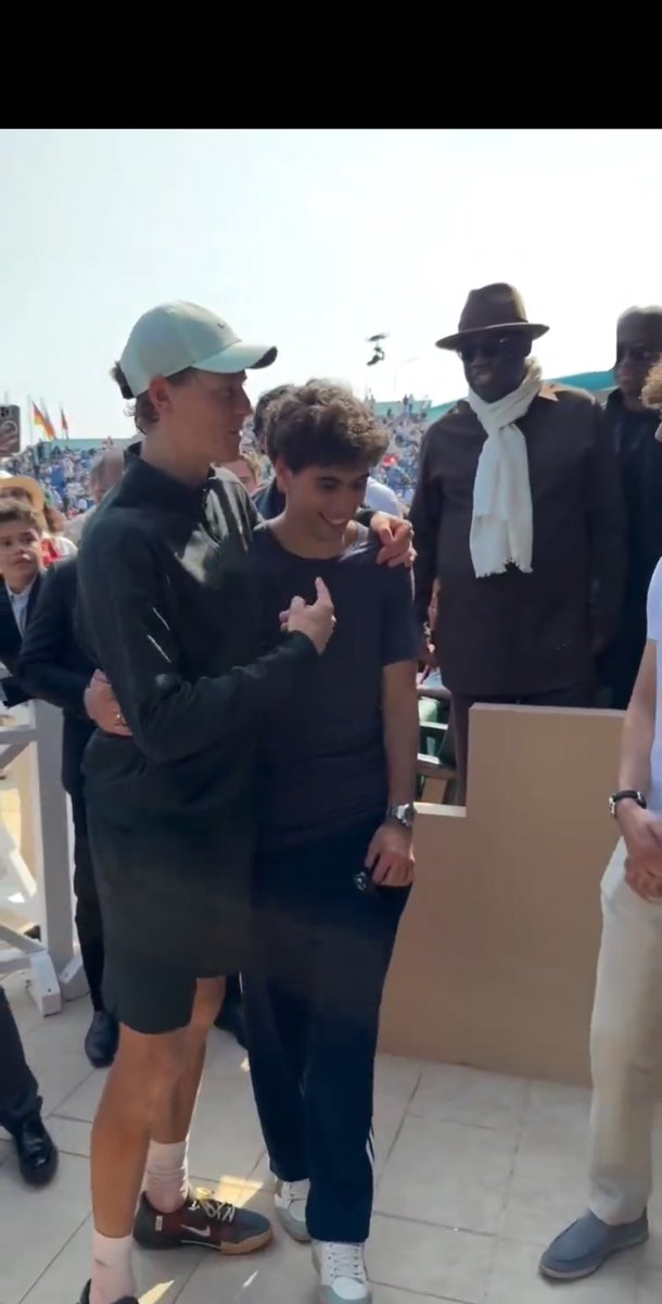 ali ☪︎◞ ๋⊹ tweet media