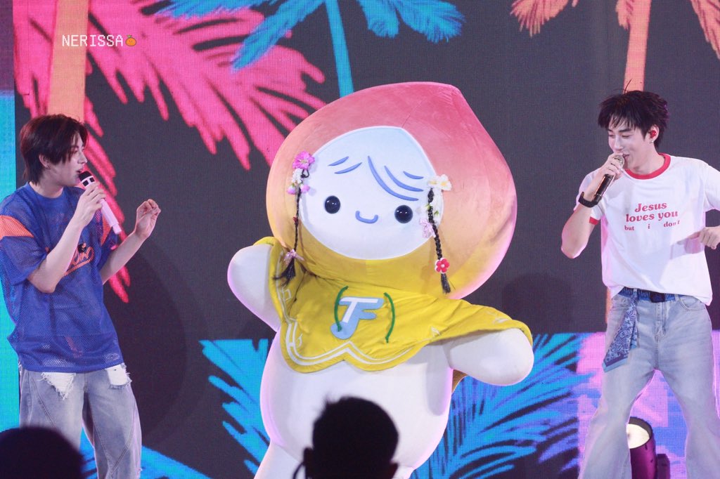 𝗻𝗲𝗿𝗶𝘀𝘀𝗮🍊 tweet media