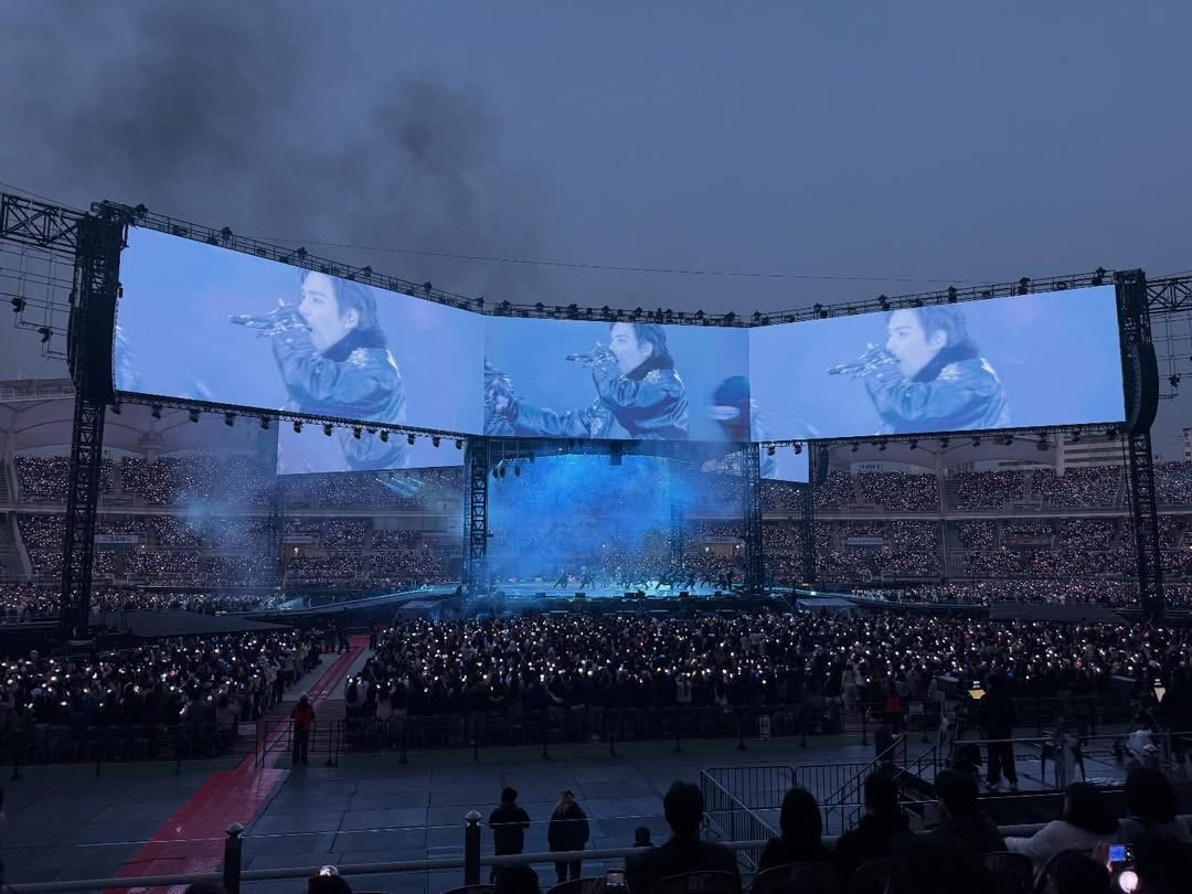 Update SUGA tweet media