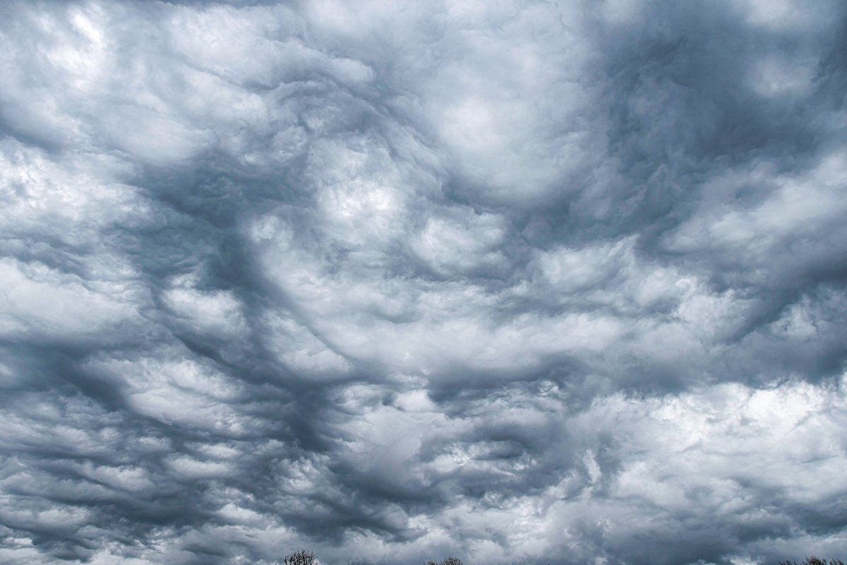 dinobreezy's tweet image. Amazing storm clouds  this afternoon☁️🌫 

#stormhour #clouds #stormclouds #cloudporn #nature #photography #gknfotografie #wolken #storm