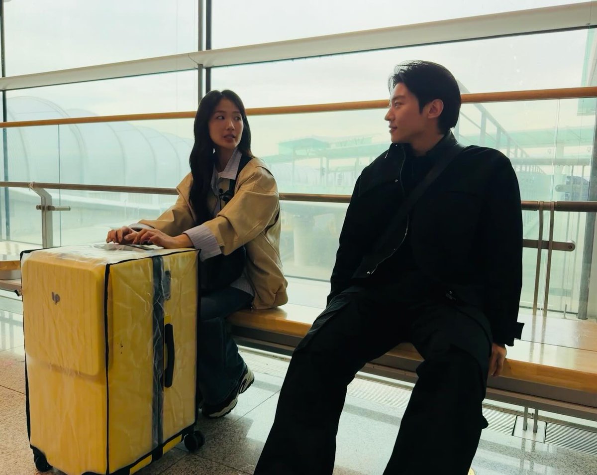 밀리빛 tweet media