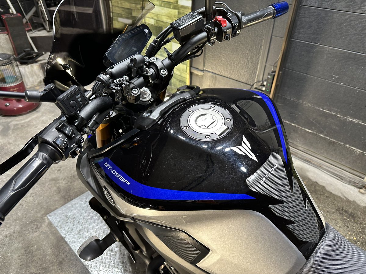 RebornBikewash's tweet photo. YAMAHA MT-09SP🏍️
手洗い洗車STご利用頂きありがとうございます🌟
#reborn
#rebornbikewash
#バイク洗車
#純水洗車
#バイク
#洗車
#チェーンメンテナンス
#撥水コーティング
#bikewash
#motowash
#motorcycle https://t.co/lS34arw4Dk