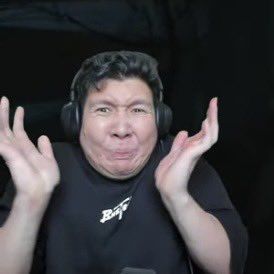 ariellaiueo ☕ tweet media