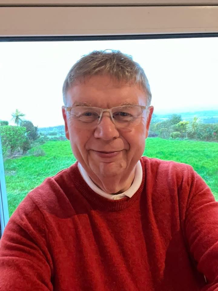 KillorglinKen's tweet image. 15 years off alcohol today. Lifechanging. I am a better husband, son, employee because I quit. Oh, and I’ve lost over 200lbs in weight #Sober #keto #lowcarb