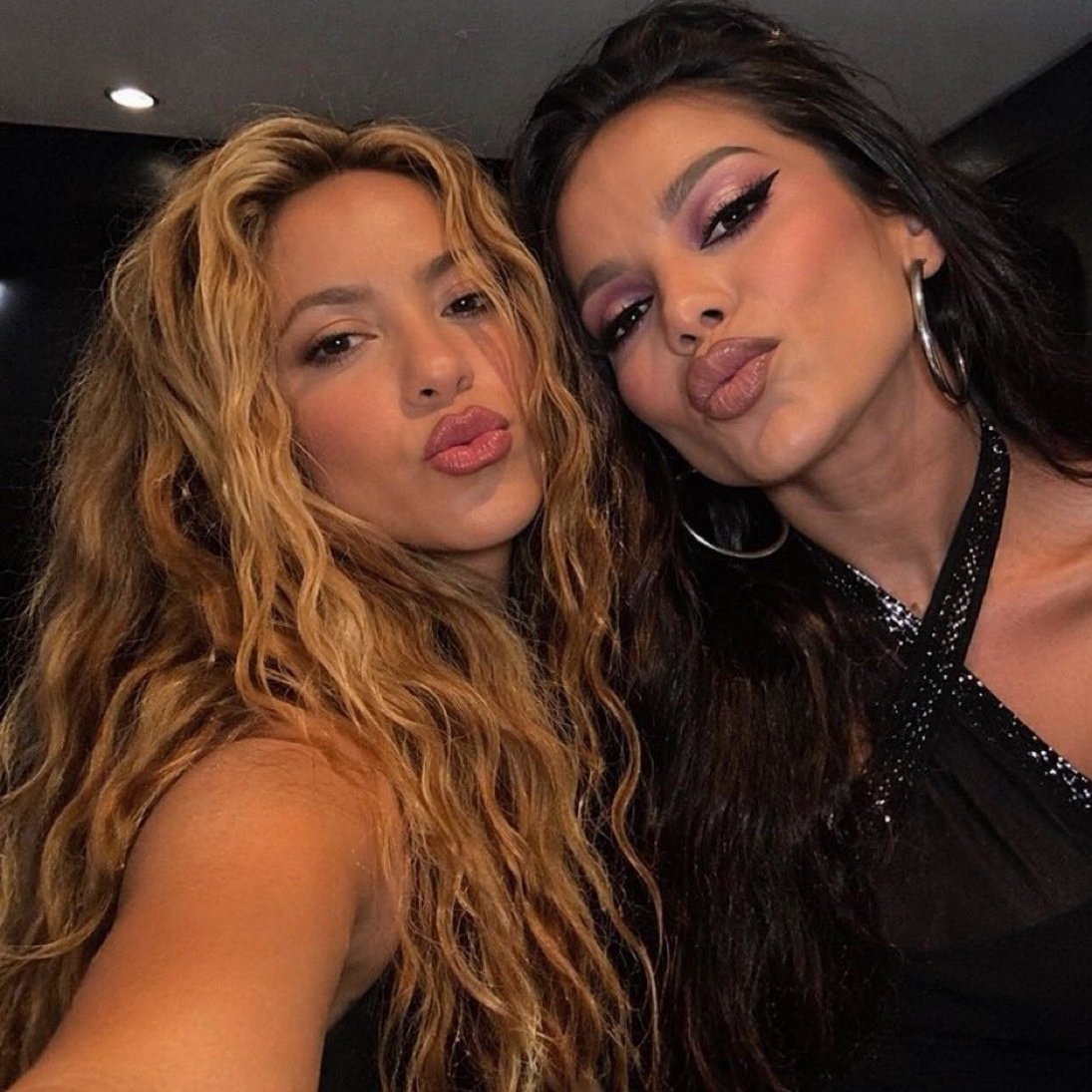 UpdateCharts tweet media