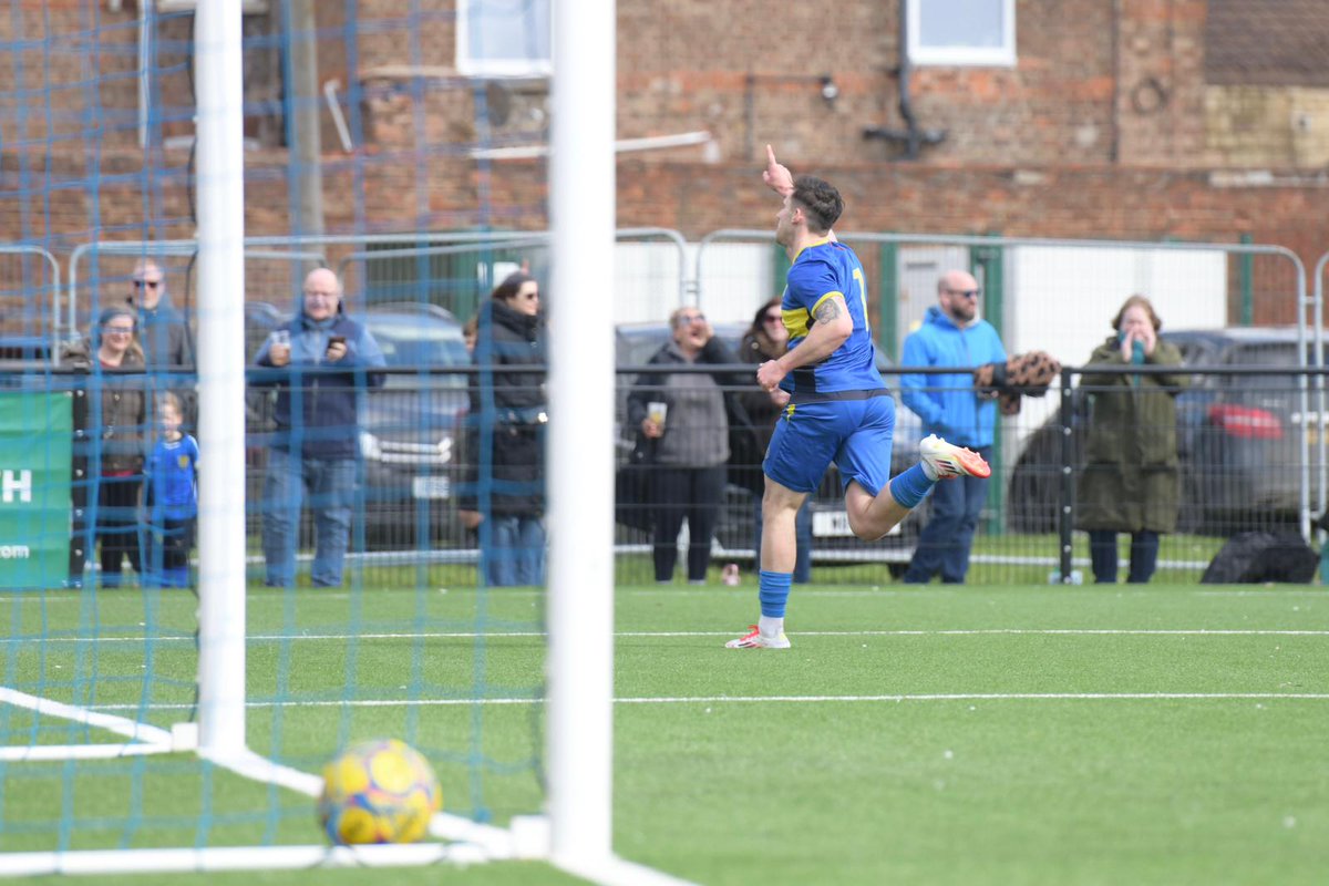 SpaldingUnited's tweet photo. 📷 FOWKES 

#SpaldingUnited https://t.co/mW6cojcTRJ