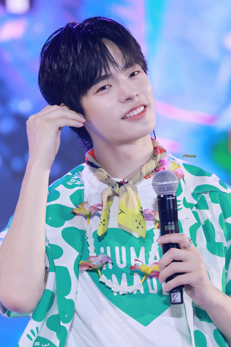 พี่โฟล์ค :) tweet media
