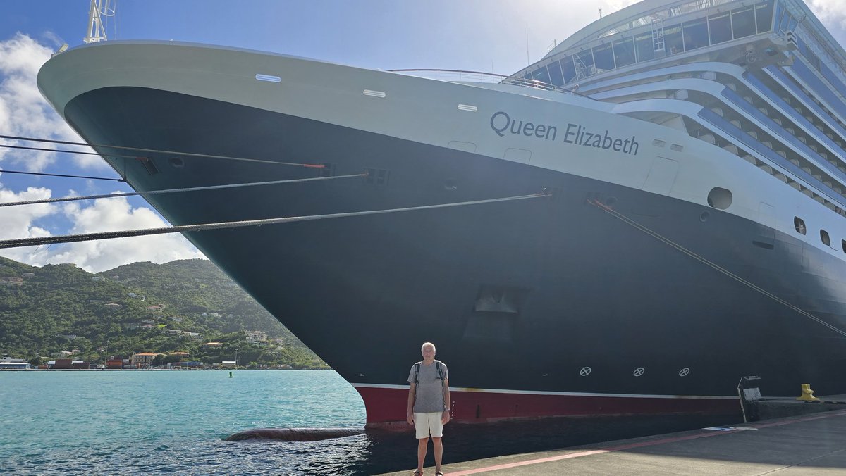 bollingerbabe1's tweet photo. @cunardline #QueenElizabeth in #Tortola #BVI today. Last #PortofCall before heading back to #Miami.
#cruise #cruising #Caribbean https://t.co/g0W7LM8Zf1