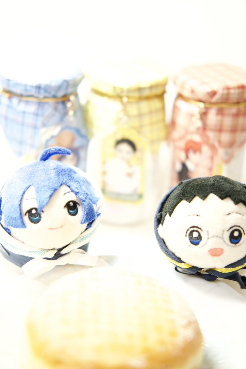 ジャジャーン🎉
恒例、夜のおやつ
本日はエンゼルクリーム
飴の瓶もとどいた💓