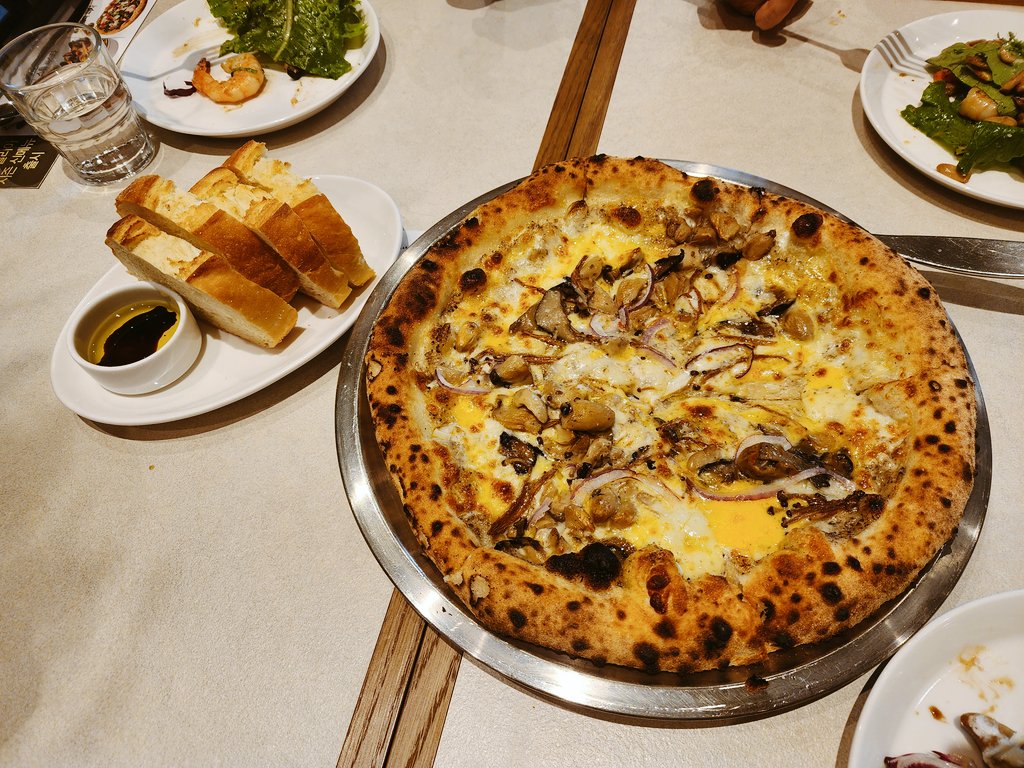 Hottest🧱🐅🐺Eun tweet media