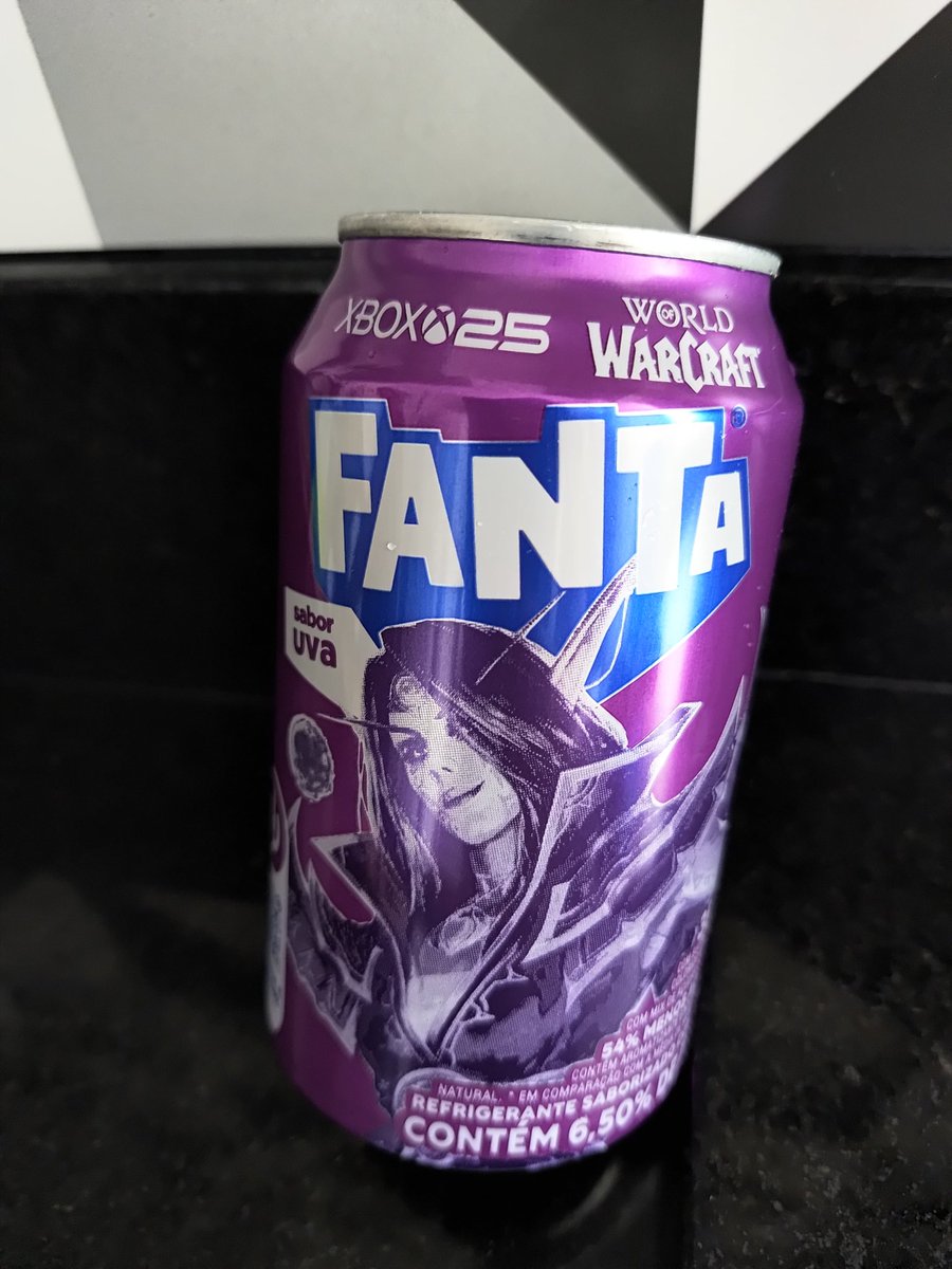 backupgames_'s tweet photo. Achei uma das latas de fanta em comemoração de 25 anos do Xbox 🙌 https://t.co/w7fOoOCg6U