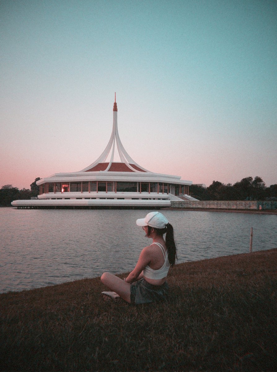 ugly duckling 🐥 tweet media