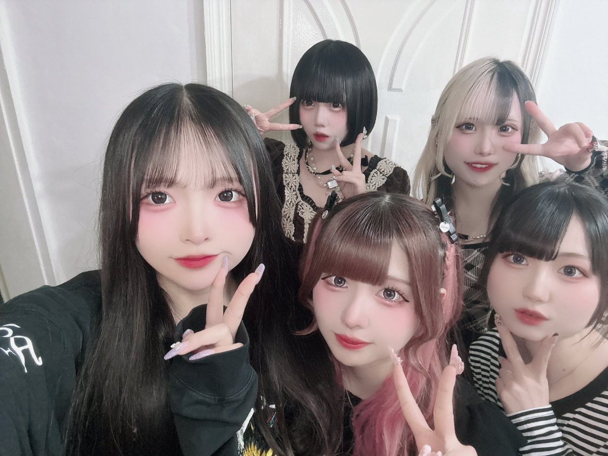 甘いものには毒がある。 tweet media