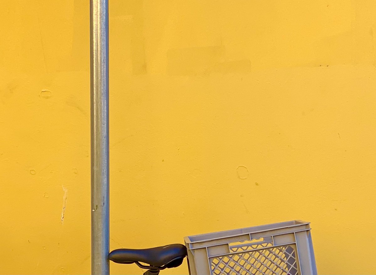 simon tobin tweet media