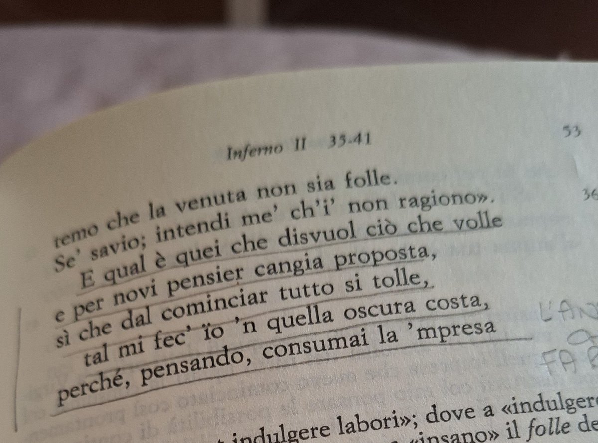 whenisawthemoon's tweet photo. Già Dante conosceva la sensazione del non sentirsi all'altezza di fare le cose e di rimurginarci talmente tanto, per via dell'ansia, dall'abbandonarle prima ancora di iniziare. https://t.co/DF2eVKZ7MZ