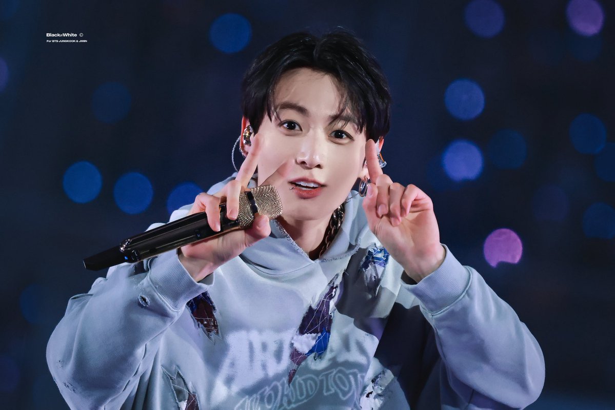 ᴋᴏᴍɪ 🪭 tweet media