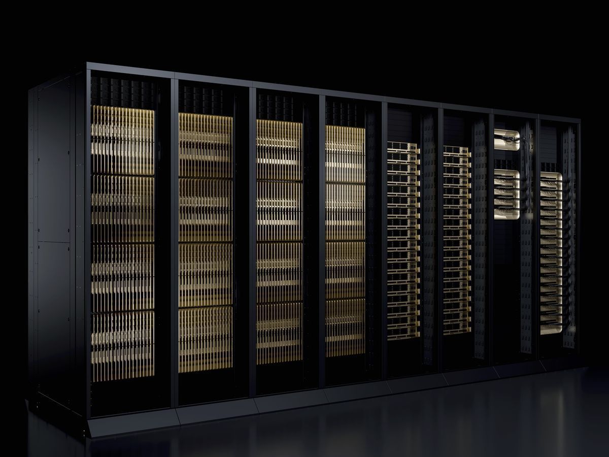 IEEESpectrum's tweet image. Most data centers use AC #power, converting it to DC at the server level. But as demand rises for fast, efficient computing, there’s less room for power loss. New designs convert power directly to 800-volt DC power, improving energy efficiency. buff.ly/O7lQMzI
