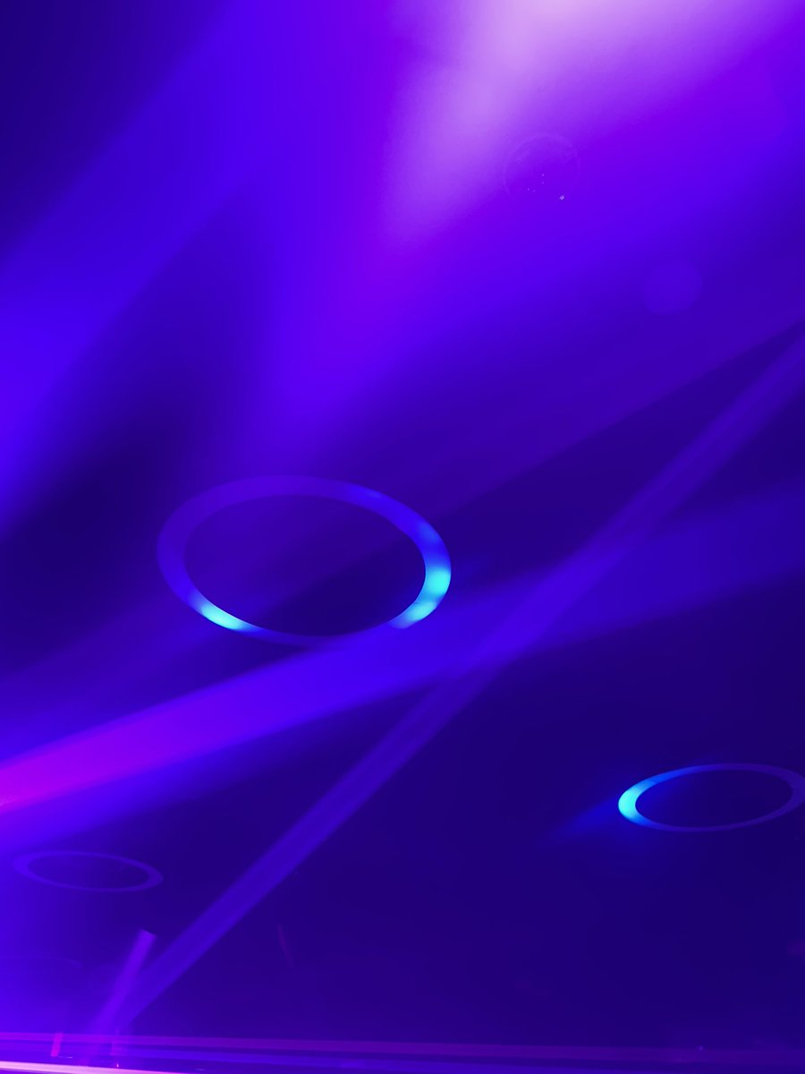 •̅_•̅ tweet media