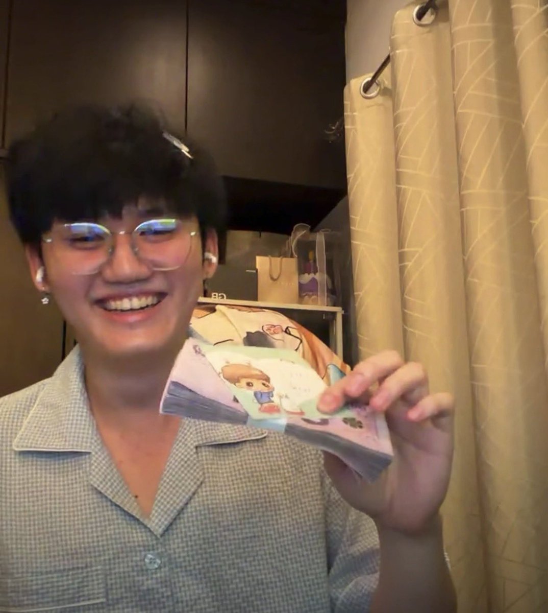 ฟส☃︎🍅 tweet media