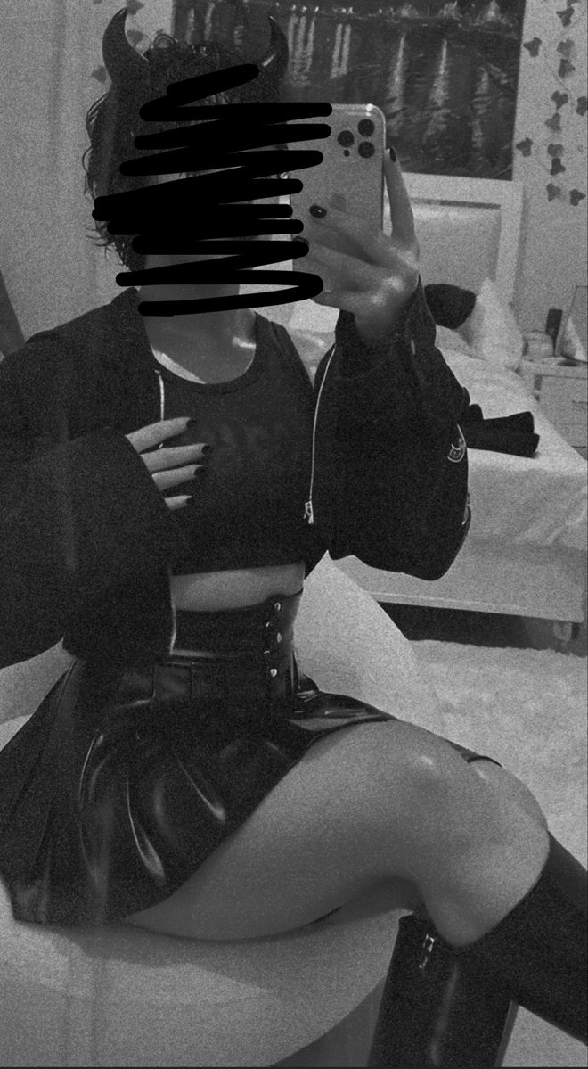 BadBoyMuMu's tweet image. OILED UP GOTH FEMBOY 😧🚨‼️‼️