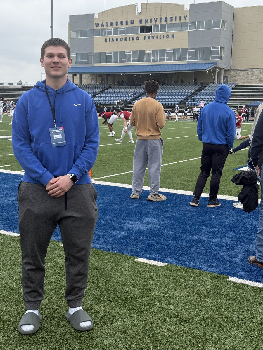 bsullivan_11's tweet photo. Had a great time at Washburn University Junior Day &amp; Spring Game. Loved the energy, coaching, and atmosphere. Thank you for the invite! @Zach_Watkins @Dane_Simoneau @CoachJulianM #BeTheStandard #GoBods https://t.co/QoirV7lBxS