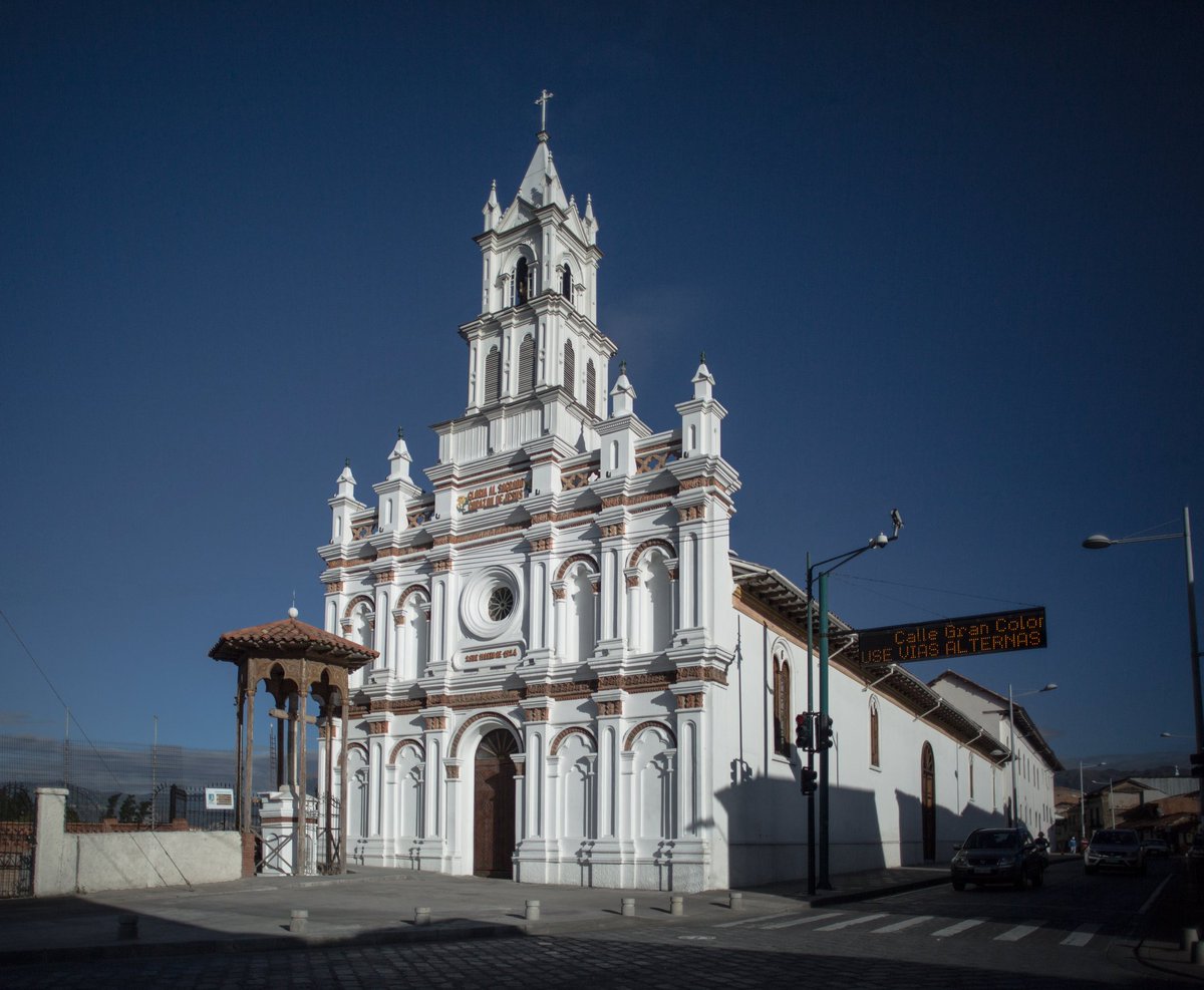 visitazuay's tweet photo. Cuenca en su aniversario de Fundación se viste de gala y ofrece a quien la visita, la inigualable experiencia de recorrer sus calles cargadas de historia. 💯⛪

Conoce más en https://t.co/nxYDmJNu7d y https://t.co/XgPdHS6tEc.

#JotaLloretPrefecto
#AzuayEsElDestino
#VisitAzuay https://t.co/B0voEiH2zP