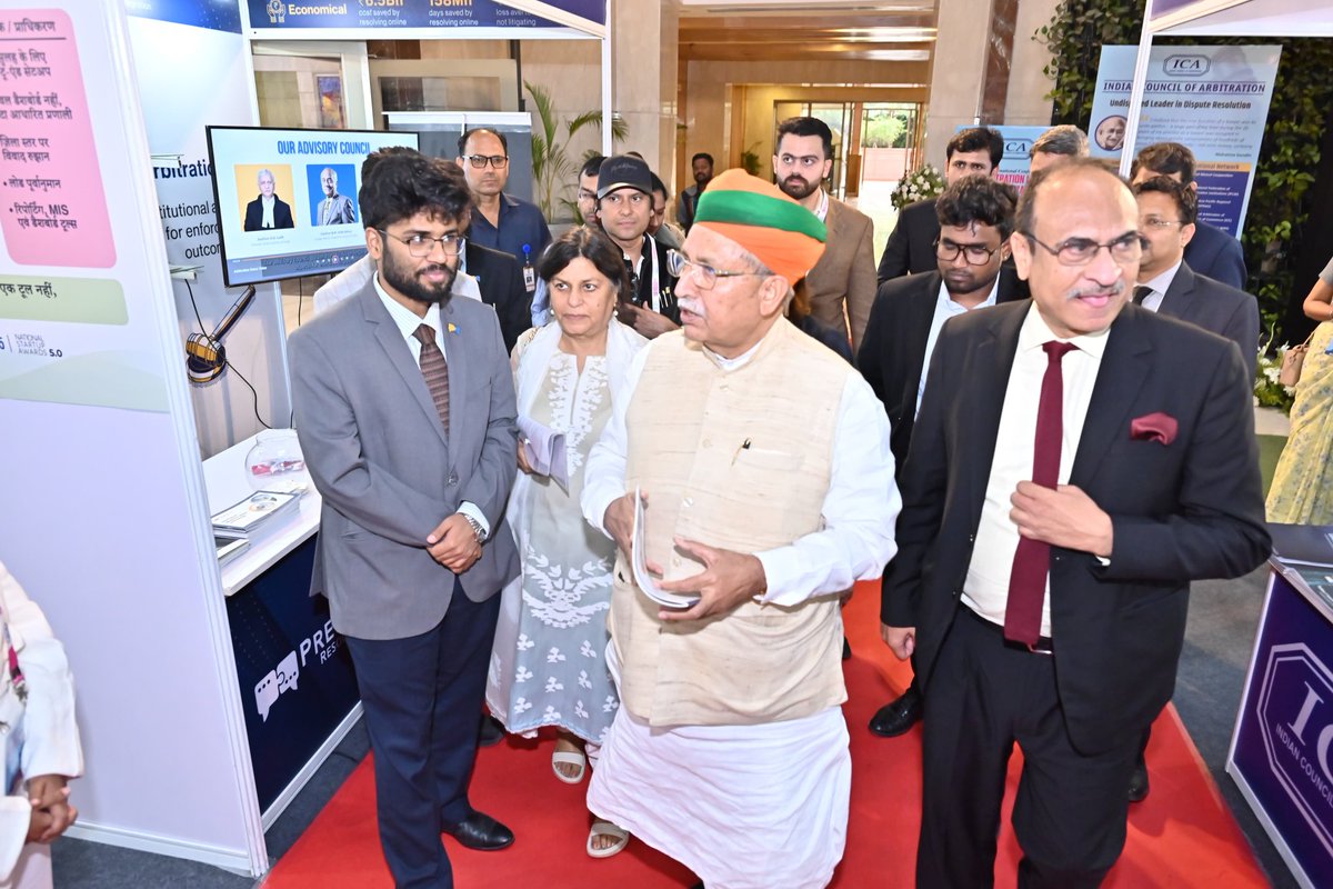 arjunrammeghwal's tweet photo. प्रधानमंत्री श्री नरेंद्र मोदी जी के नेतृत्व में सरकार वैकल्पिक विवाद समाधान (ADR), कानूनी तकनीक और वैश्विक निवेश अनुकूल वातावरण को मजबूत करने के लिए निरंतर कार्य कर रही है।
⚖️ https://t.co/LJrBVG8zFx