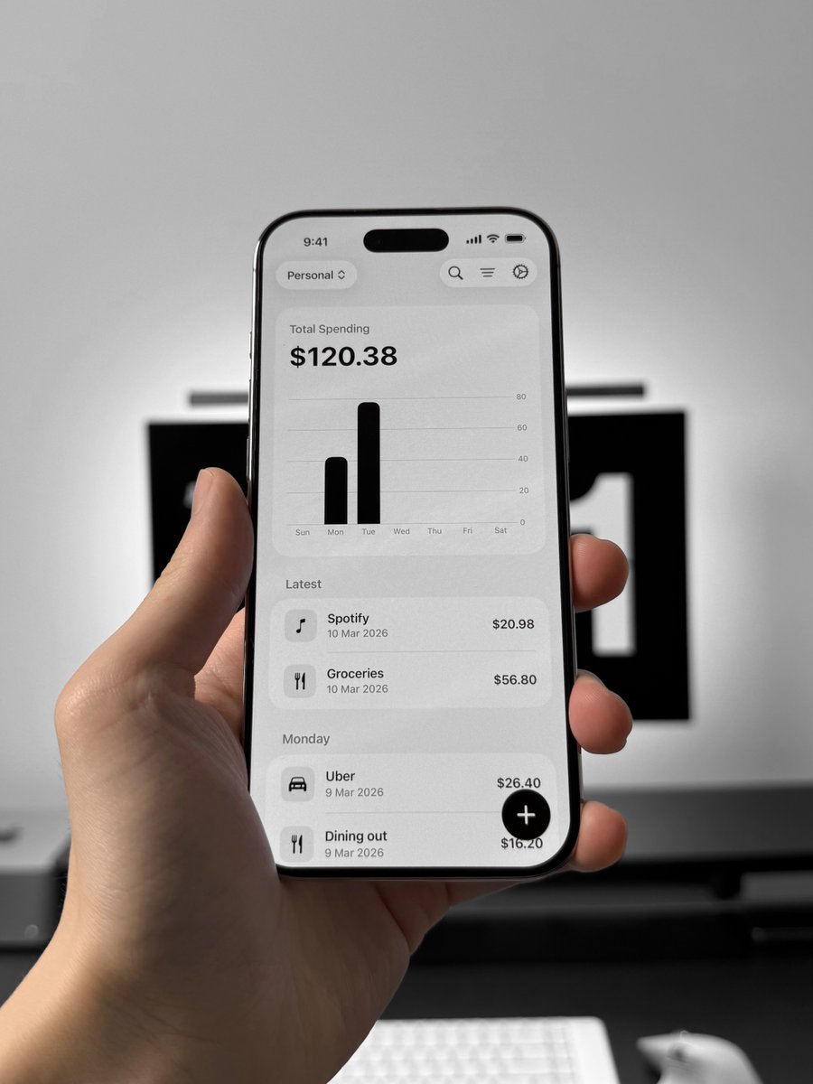 heyeaslo's tweet image. My expense tracker just crossed 10,000 downloads!