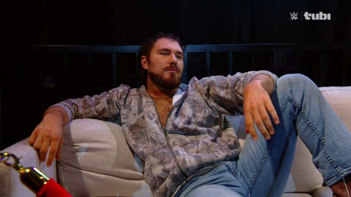 CuddlyCorey's tweet image. Holy crap!
@BrooksJensenWWE looking yummy on #WWEEvolve's #VIPSection