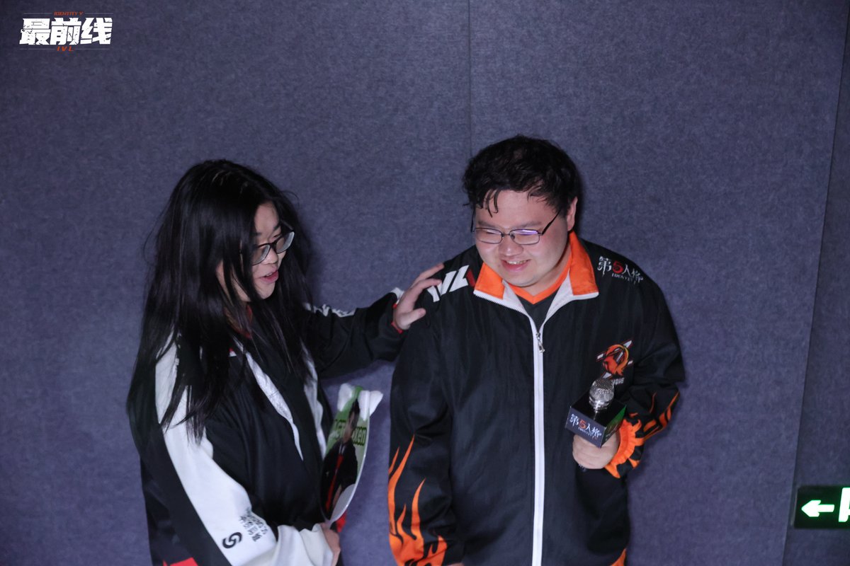 ヒュリ tweet media