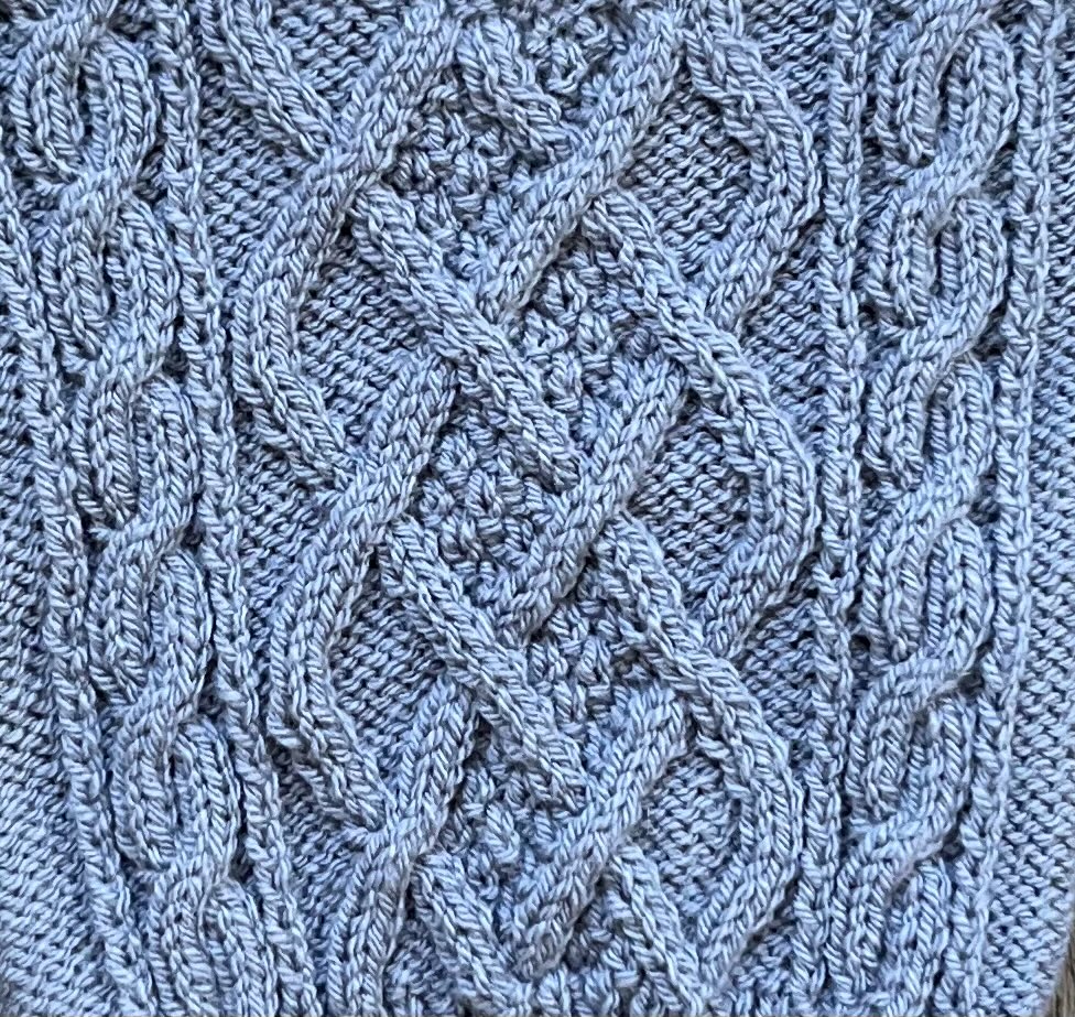 ScotKnitter's tweet image. folksy.com/items/8634541
Hand knitted cable pattern wool blend jumper to fit age 6months-1year
See the link above for details 
#MHHSBD #firsttmaster #Craftbizparty  #babyshower