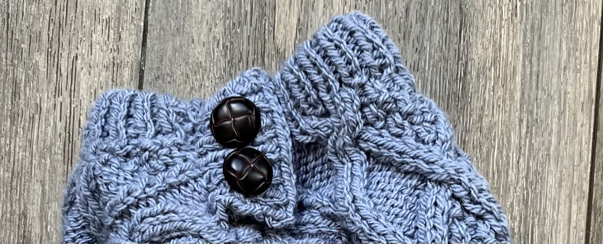 ScotKnitter's tweet image. folksy.com/items/8634541
Hand knitted cable pattern wool blend jumper to fit age 6months-1year
See the link above for details 
#MHHSBD #firsttmaster #Craftbizparty  #babyshower