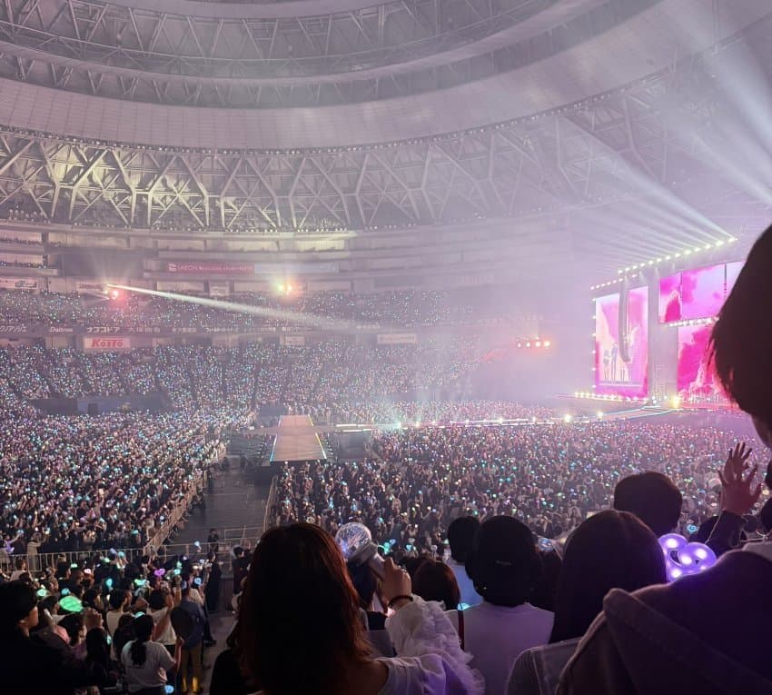 머리텅텅 tweet media