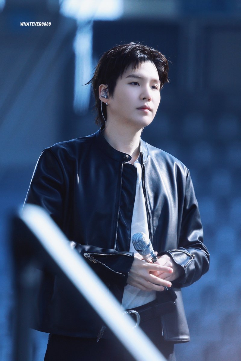 WHATEVER_8888's tweet photo. 260411
soundcheck☀️
#SUGA #YOONGI #AgustD #BTS 
#슈가 #민윤기 #방탄소년단
#BTS_WORLDTOUR_ARIRANG
#BTS_WORLDTOUR_ARIRANG_GOYANG https://t.co/EJccGKJzX8
