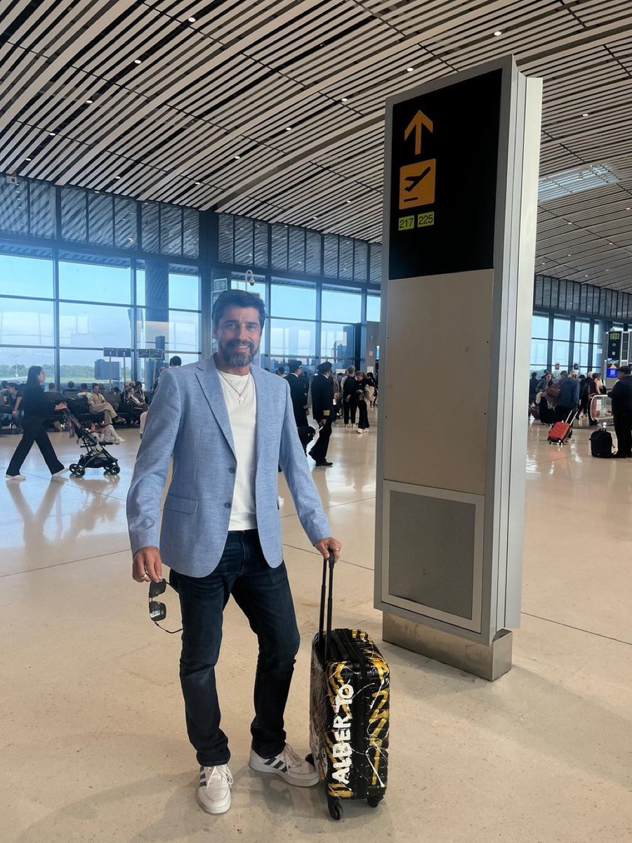 VTzeiros tweet media