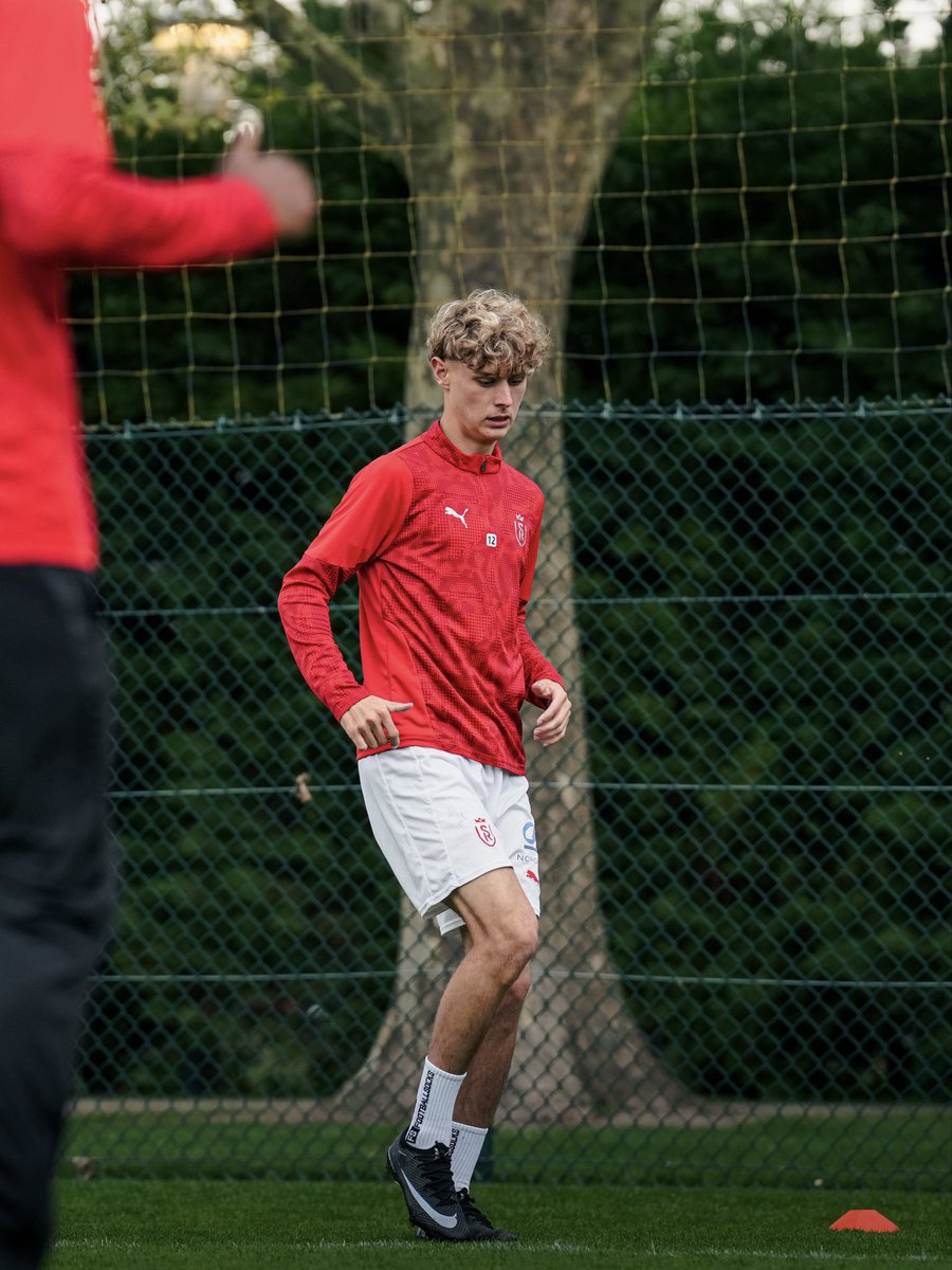 StadeDeReims's tweet image. 🔜 Coup d’envoi dans quelques minutes pour nos 🔴 &amp;amp; ⚪️

#Pro2