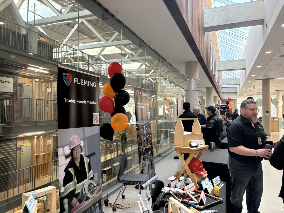 KX105 New Country FM tweet media