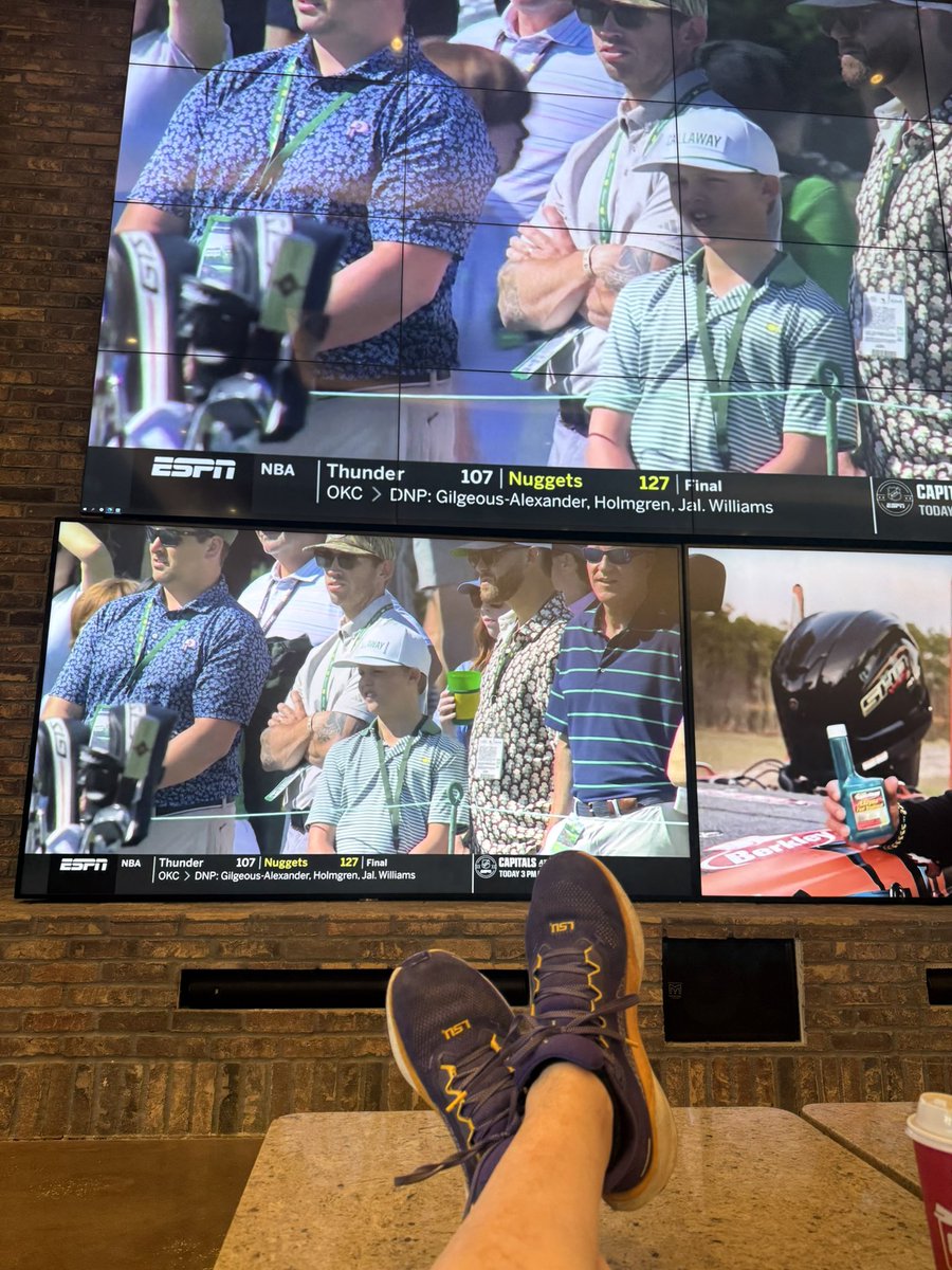 butchcooper's tweet photo. Wife wanted to go out of town for our anniversary. Glad she loves casinos. 😜 Enjoy your vacation Dave! #GeauxSamBurns #CrawfishAtTheMasters @Samburns66 @drosssports @JLEWFifty @VSiNLive @CaesarsSports https://t.co/hLR0VFZJIo
