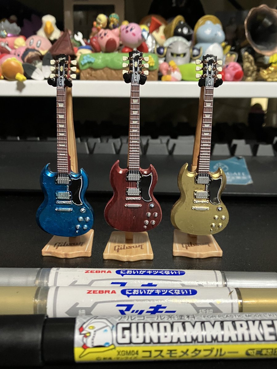 むしむし tweet media