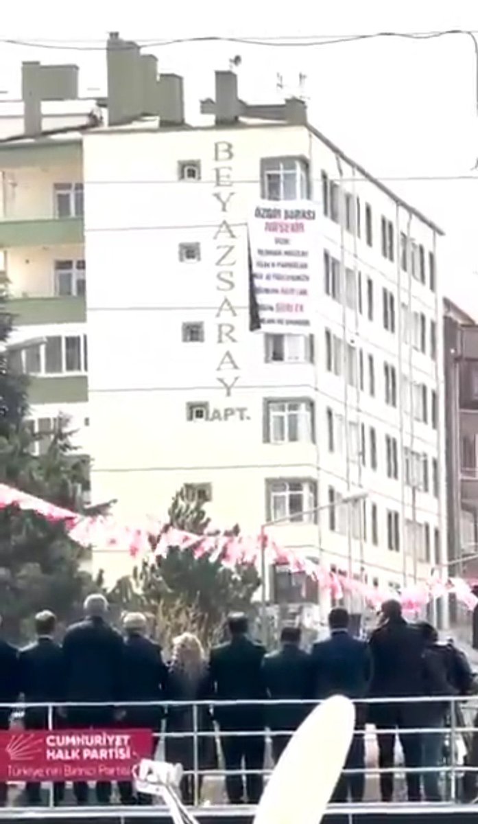 mucahitozer50's tweet photo. Özgür’ün Nevşehir mitingi..

Bizim İl Danışma toplantıları bundan daha kalabalık ve coşkulu olur.

Nevşehir; hırsıza, arsıza, pavyoncuya prim vermedi, vermez.

Nevşehir; milli ve manevi değerlere aşık vatan evlatlarının şehridir.

@EmreCaliskan_50 @MvSuleymanOzgun 
@ugur_cankurt https://t.co/ZKSXDydNwi