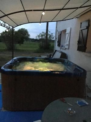 france_images's tweet image. Gite Buchanan La Croix Blanche 47340 a quaint Aquitaine village buff.ly/Vfn0vnO

#France 🇫🇷 #travel #holiday