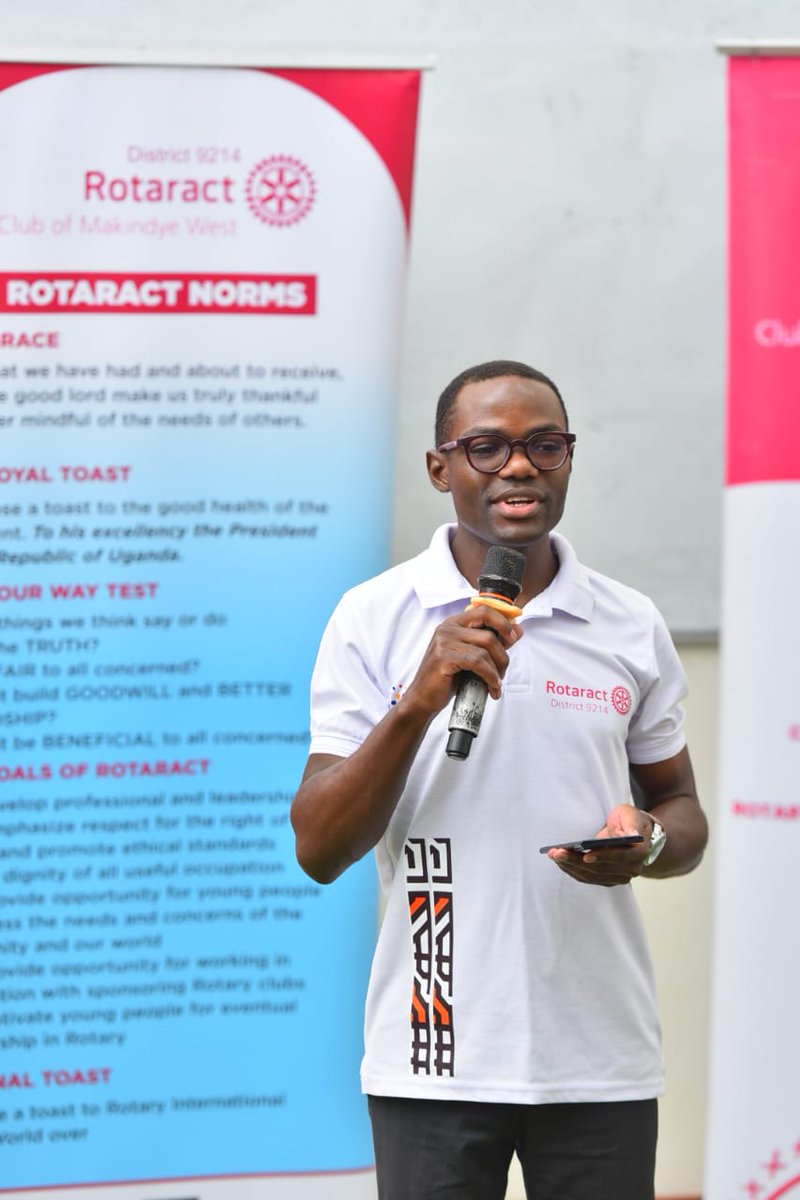 Rotaract District 9214 tweet media