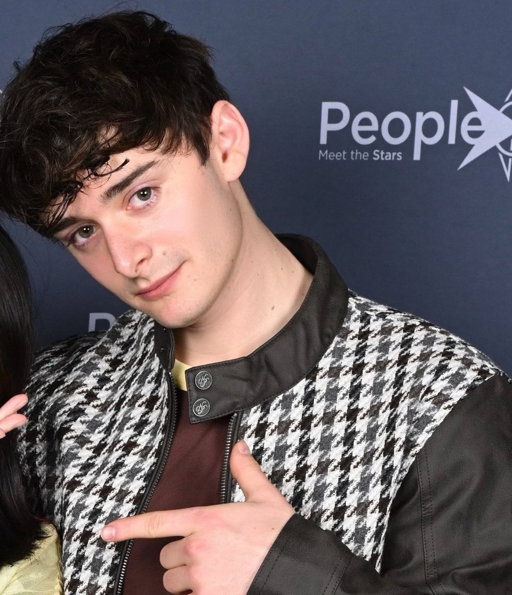 elle 🐇 tweet media