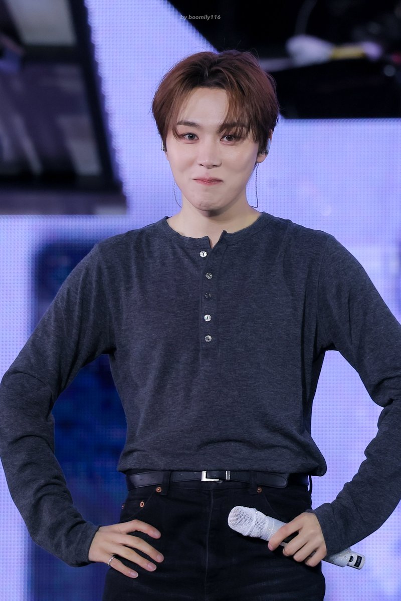 𝘉𝘰𝘰𝘮𝘪𝘭𝘺 tweet media