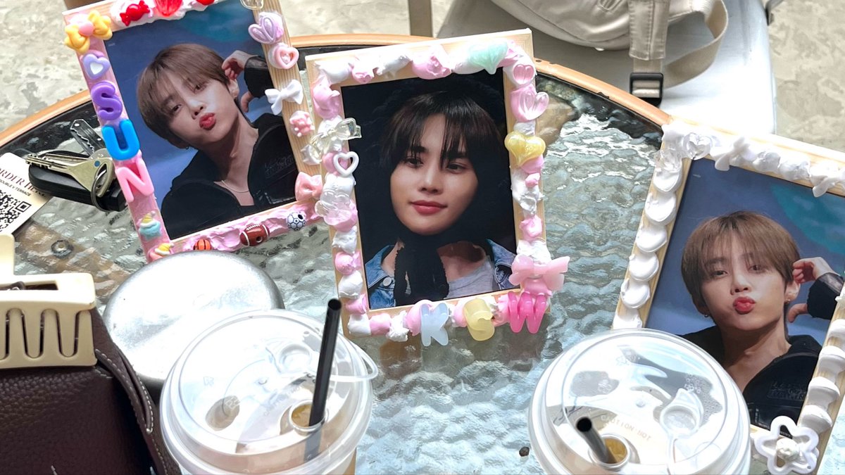 itsdddangerous's tweet photo. sunwoo bday bash 🥳

#Pageof0412 @CHAPTER0412 https://t.co/l39LjIMCLu