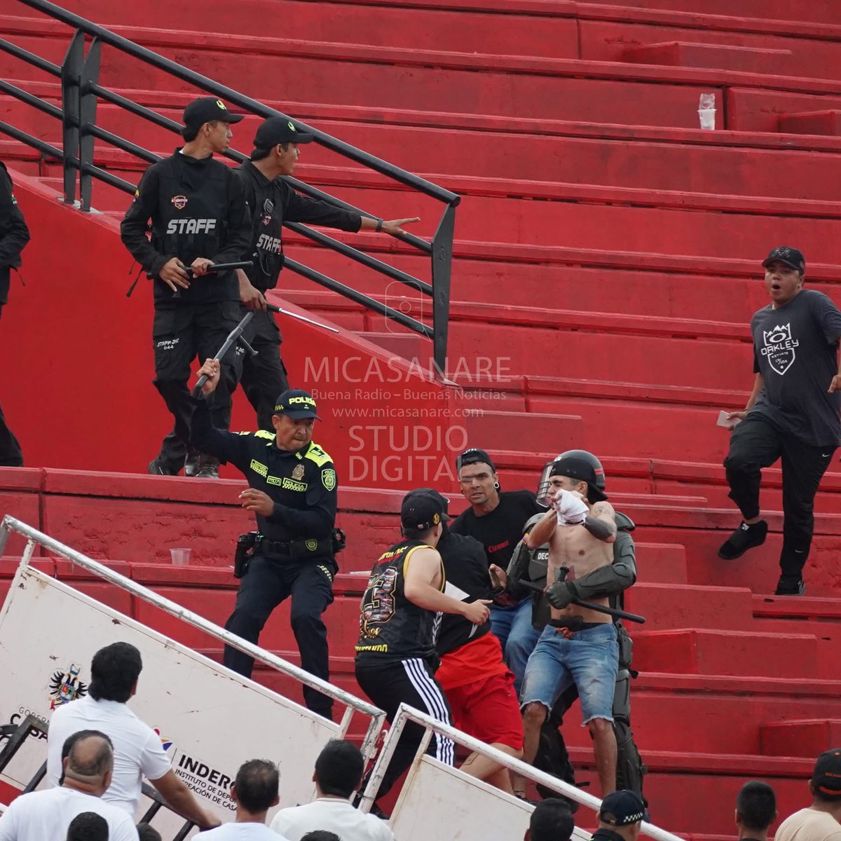 el loco patifrío★ tweet media