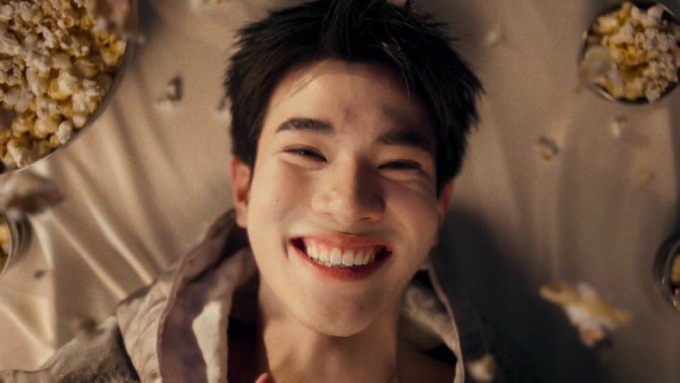 Kanyawat Boonruam tweet media