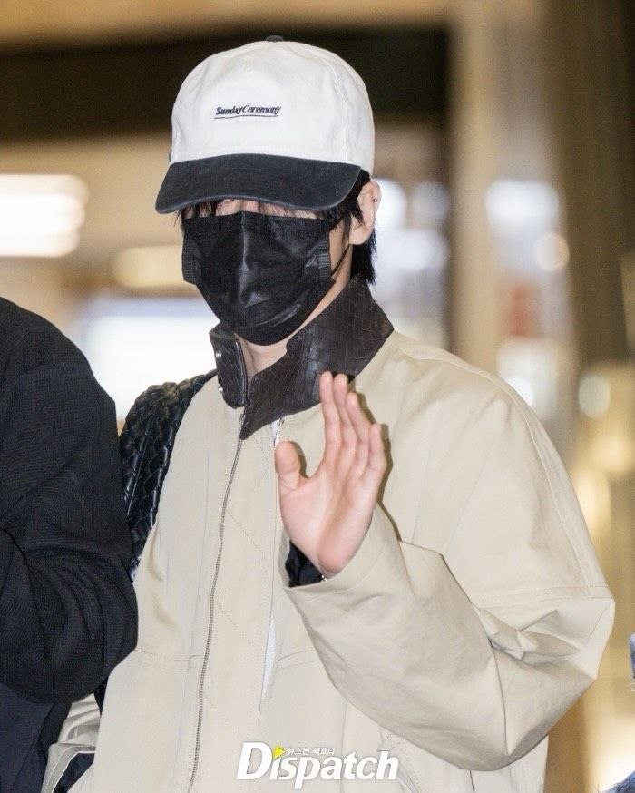 ATEEZSignal's tweet image. [📷 260410 | Instagram]

✔ 에이티즈 (ATEEZ)
✔ Salida desde el Aeropuerto Internacional de Gimpo
✔ 2026. 04. 10

🔗 instagram.com/p/DW7j0-Vk_Ys/…

#ATEEZ #에이티즈 #DIPE #디스패치 #dispatch