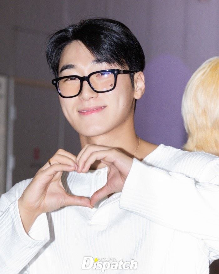 ATEEZSignal's tweet image. [📷 260410 | Instagram]

✔ 에이티즈 (ATEEZ)
✔ Salida desde el Aeropuerto Internacional de Gimpo
✔ 2026. 04. 10

🔗 instagram.com/p/DW7j0-Vk_Ys/…

#ATEEZ #에이티즈 #DIPE #디스패치 #dispatch